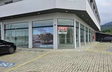 Imagem: O depósito possui 165m² de Área e está localizado em Zona