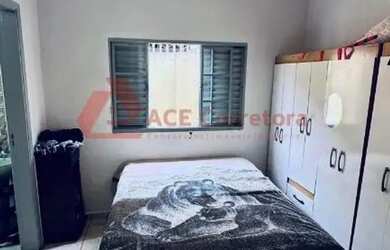 Imagem 7: Casa Ampla com Suíte. Varanda, Área de serviço, 106m² de Áreae3 Vagas...