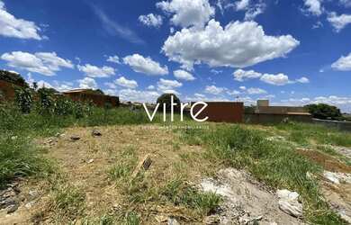 Imagem 2: Casa à venda no bairro Shopping Park em Uberlândia