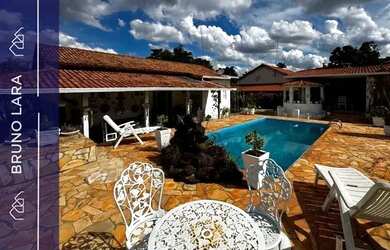 Imagem: A casa em condomínio possui 4 Dormitórios, 2 Banheiros, 4