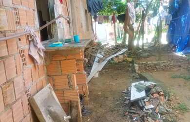 Imagem 8: Vendo ou dou de entrada em outra casa, a casa fica na cidade das luzes...