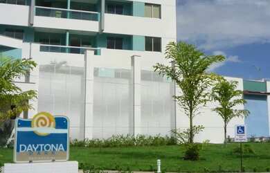 Imagem: O apartamento possui 3 Dormitórios, 3 Banheiros, 2 Vagas na