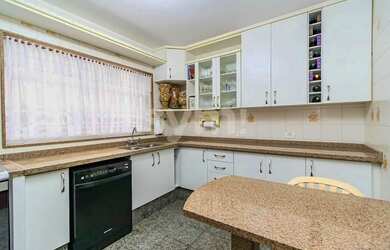 Imagem 8: Apartamento de 3 quartos no Batel, alto e com sol