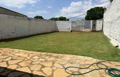 Imagem: A casa em condomínio possui 1 Dormitório, 1 Banheiro, 5 Vagas