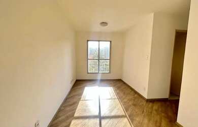 Imagem: O apartamento possui 1 Dormitório, 1 Banheiro, 1 Vaga na garagem