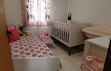 Imagem: O apartamento possui 2 Dormitórios, 1 Banheiro e 1 Vaga na