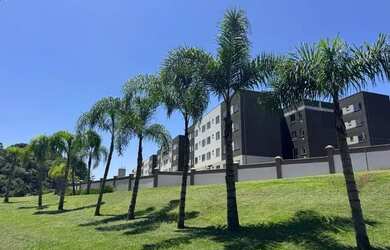 Imagem: O apartamento possui 2 Dormitórios, 1 Banheiro, 1 Vaga na garagem