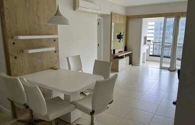 Imagem: O apartamento possui 3 Dormitórios, 2 Banheiros, 2 Vagas na