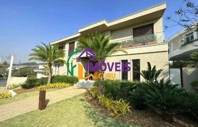 Imagem: A casa em condomínio possui 4 Dormitórios, 5 Banheiros, 5