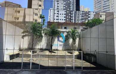 Imagem: O depósito possui 2 Vagas na garagem e 231m² de Área e está