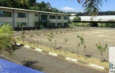 Imagem: O depósito possui 3.383m² de Área e está localizado em