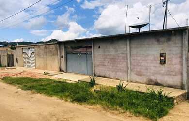 Imagem: A casa possui 1 Dormitório, 1 Banheiro e está localizado