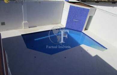 Imagem: A casa possui 4 Dormitórios, 5 Banheiros, 300m² de Área e