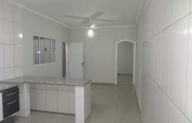 Imagem 5: Casa para venda tem 92 metros quadrados com 2 quartos em Balneário Itaoca...