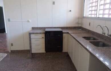 Imagem 14: Apartamento para venda possui 270 metros quadrados com 4 quartos em Lourdes - Belo Horizon