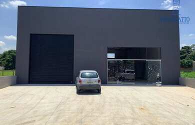 Imagem: O depósito possui 4 Vagas na garagem, 315m² de Área e está