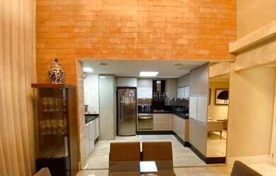 Imagem: O apartamento possui 2 Dormitórios, 2 Banheiros, 2 Vagas na