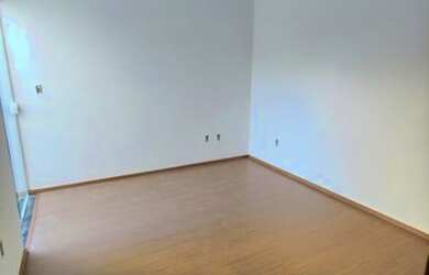 Imagem 13: Casa no São Carlos. Varanda, 75m² de Área, 2 Vagas na garageme2 Dormitórios