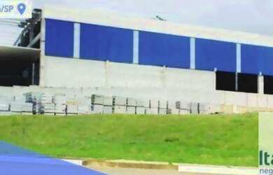 Imagem: O depósito possui 2.561m² de Área e está localizado em