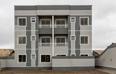 Imagem: O apartamento possui 3 Dormitórios, 1 Banheiro, 1 Vaga na garagem