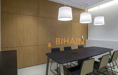 Imagem: O depósito possui 1 Vaga na garagem, 28m² de Área e está