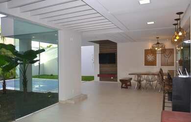 Imagem: A casa em condomínio possui 4 Dormitórios, 5 Banheiros, 4