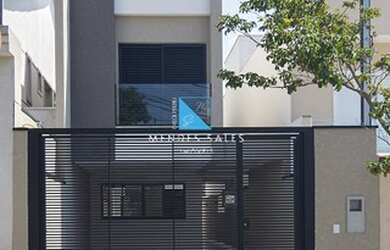 Imagem: A casa possui 3 Dormitórios, 4 Banheiros, 4 Vagas na garagem