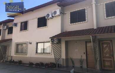 Imagem: A casa em condomínio possui 3 Dormitórios, 3 Banheiros, 2