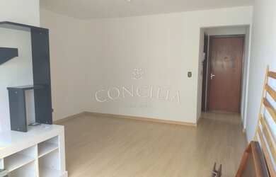 Imagem: O apartamento possui 3 Dormitórios, 1 Banheiro, 1 Vaga na garagem