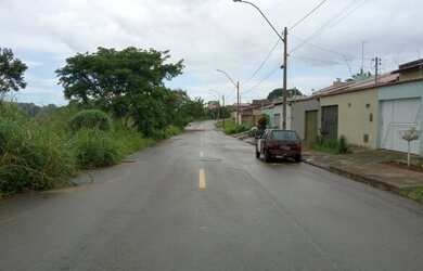 Imagem 3: Lote 360,00m² Laterais muradas, Asfalto e Agua Jardim Ipanema