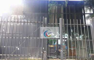 Imagem: O depósito possui 5 Vagas na garagem e 323m² de Área e está