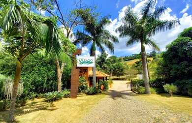 Imagem: O terreno possui 3.000m² de Área e está localizado em Parque