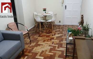 Imagem: O apartamento possui 3 Dormitórios, 1 Banheiro, 1 Vaga na garagem