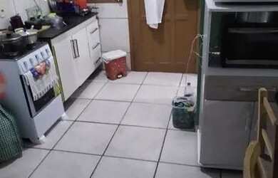 Imagem 4: Alugo casa. 1 Vaga na garageme2 Dormitórios