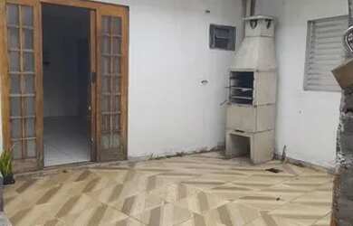 Imagem: A casa possui 3 Dormitórios, 1 Banheiro e 70m² de Área e