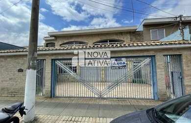 Imagem: A casa possui 3 Dormitórios, 5 Banheiros, 360m² de Área