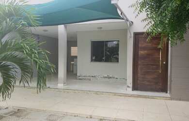 Imagem: A casa em condomínio possui 3 Dormitórios, 2 Banheiros, 1