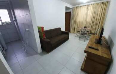 Imagem: O apartamento possui 2 Dormitórios, 1 Banheiro, 1 Vaga na garagem