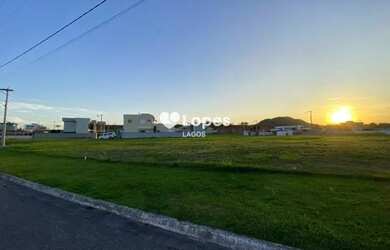 Imagem: A casa em condomínio possui 3 Dormitórios, 2 Banheiros, 5