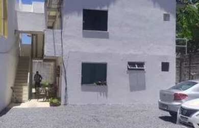 Imagem: A casa em condomínio para alugar possui 2 Dormitórios, 1 Banheiro