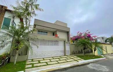 Imagem: A casa em condomínio possui 4 Dormitórios, 5 Banheiros, 4