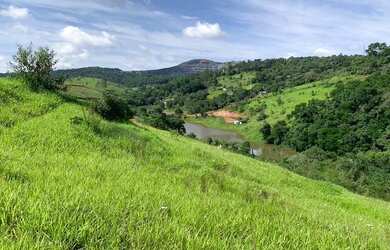 Imagem: O terreno possui 500m² de Área, Imóvel novo e está localizado