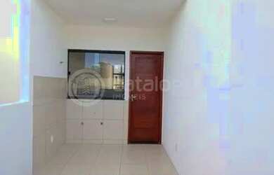 Imagem: A casa possui 2 Dormitórios, 2 Banheiros, 1 Vaga na garagem