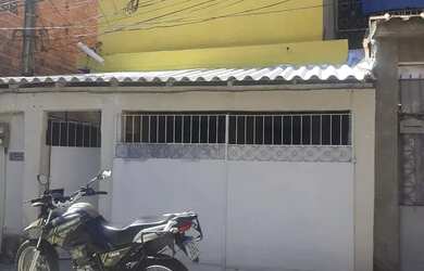 Imagem: A casa possui 1 Dormitório, 1 Banheiro, 42m² de Área e está