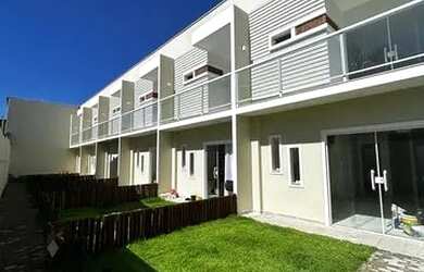 Imagem: A casa em condomínio possui 3 Dormitórios, 3 Banheiros, 1