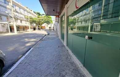 Imagem: O depósito possui 1 Vaga na garagem, 50m² de Área e está