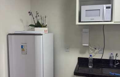 Imagem: O studio possui 1 Dormitório, 1 Banheiro, 1 Vaga na garagem