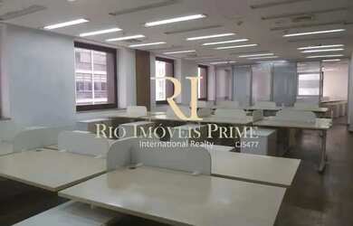 Imagem: O depósito possui 581m² de Área, Imóvel novo e está localizado