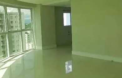 Imagem: O apartamento possui 4 Dormitórios, 3 Banheiros, 3 Vagas na