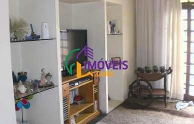 Imagem: O depósito possui 5 Vagas na garagem e 360m² de Área e está